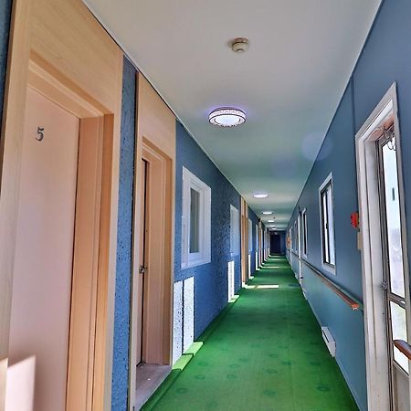 Bestliving Motel Washago エクステリア 写真